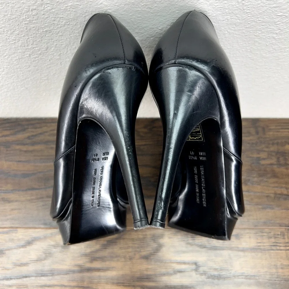 Vera Wang Lavender Womens Size 9.5M Black Leather Peep Toe Platform Booties Heel